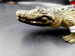 schleich croc face